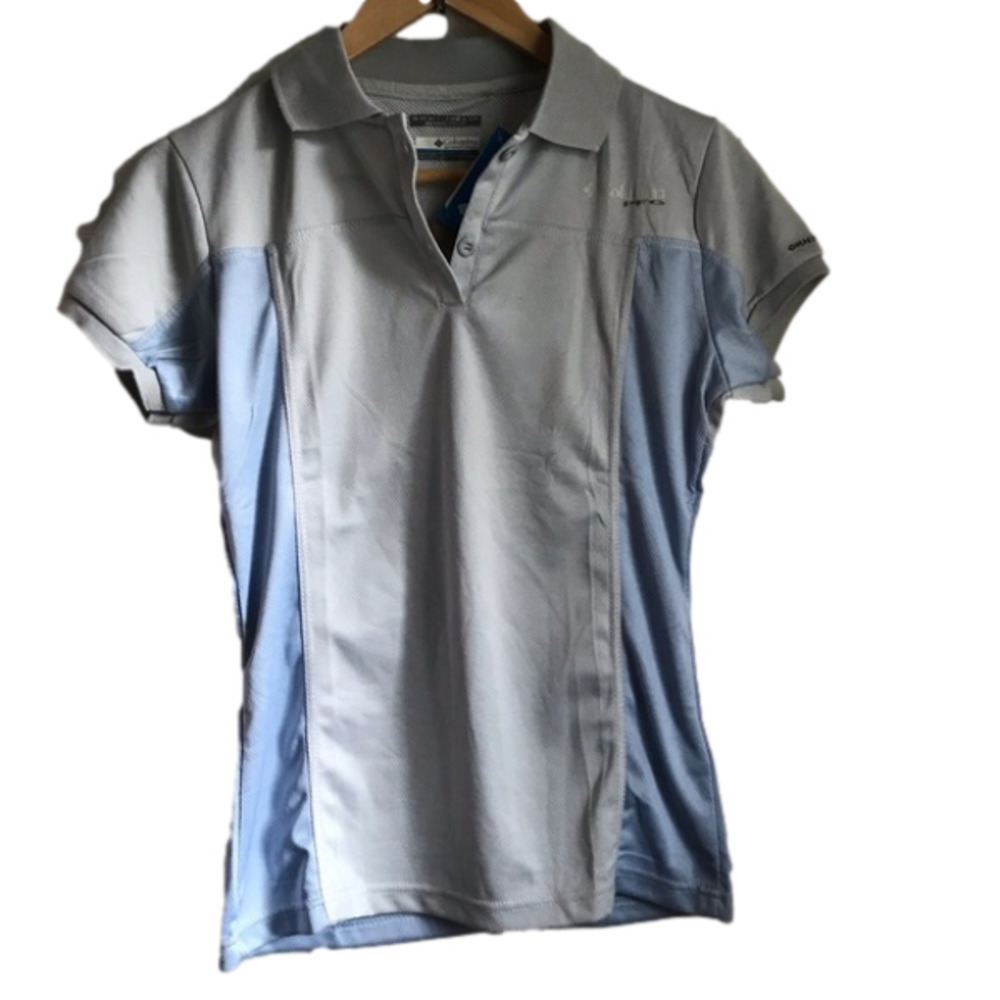 𝅺WOMEN’S size small Columbia shirt.  Baby blue and grey. BNWT.